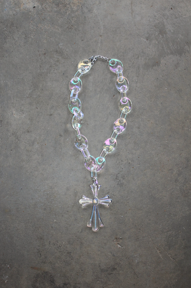 DYNSTY CROSS NECKLACE