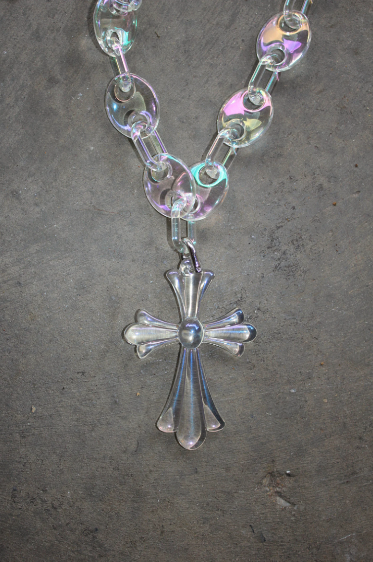 DYNSTY CROSS NECKLACE